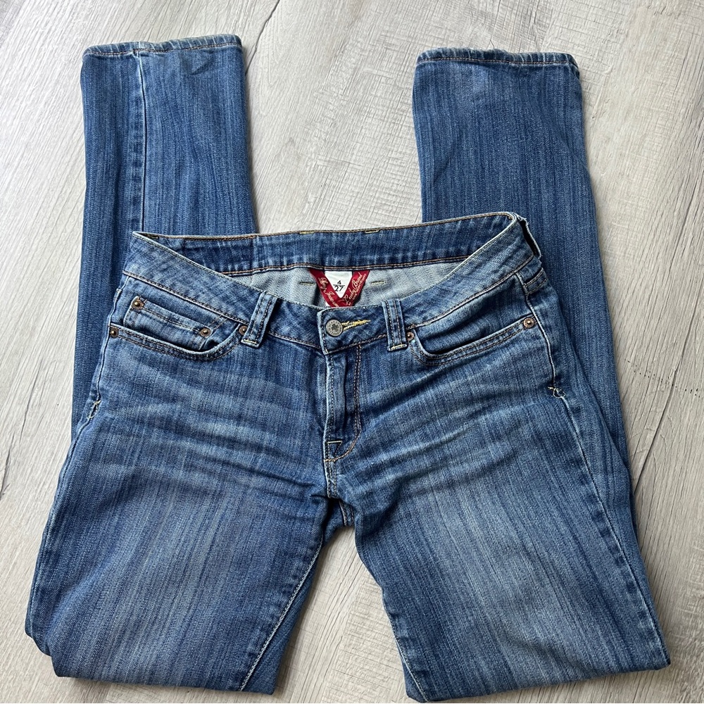 Lucky Brand Blue Straight Leg Jeans Timeless Style